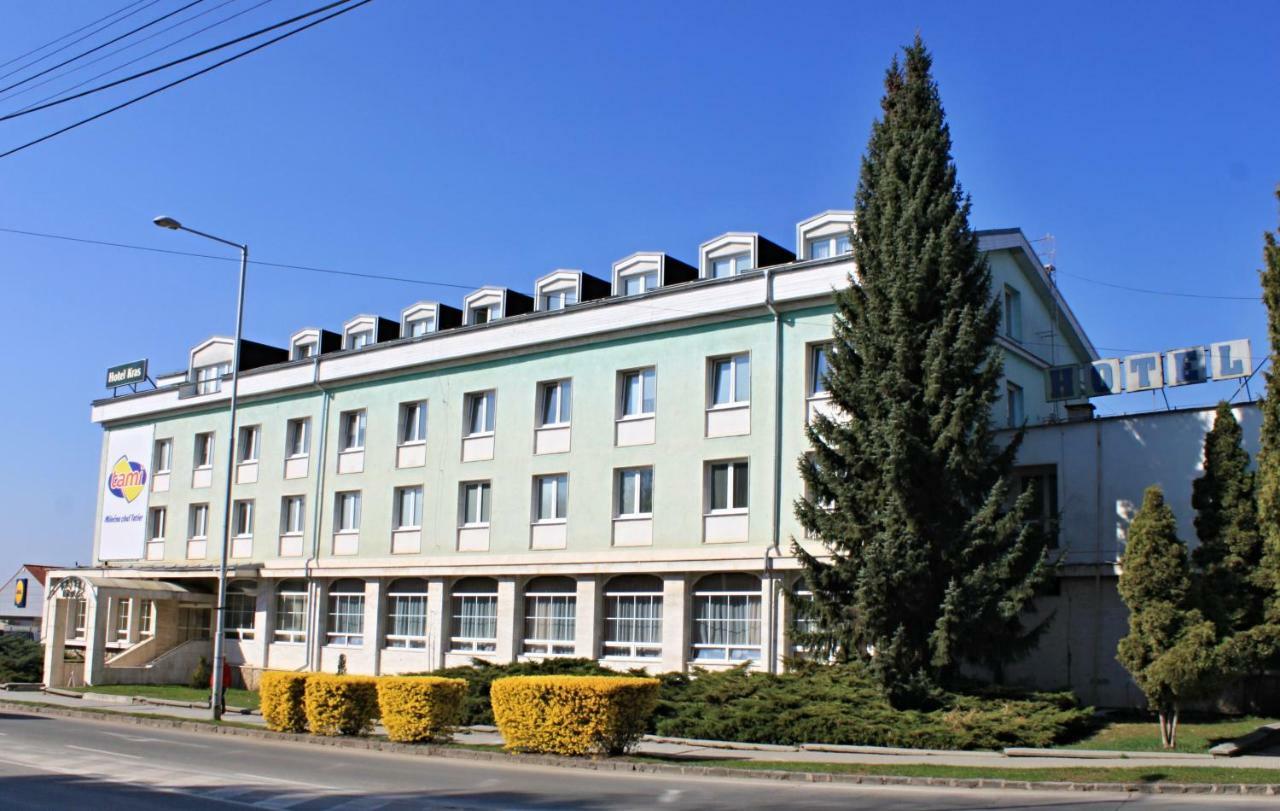 Hotel Kras Roznava Exterior photo